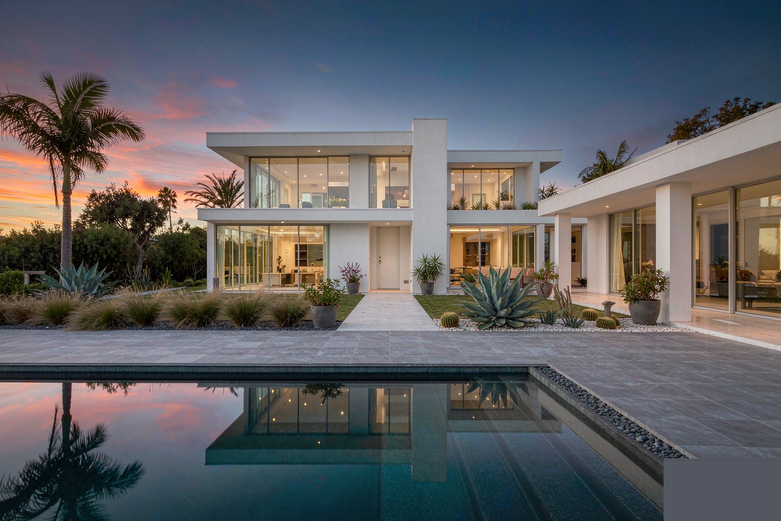 Luxury modern villa with pool in the United States